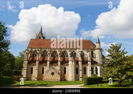 Die Stiftskirche Notre-Dame de l Assomption in Crecy-la-Chapelle ist ein gotisches Juwel von Brie, das sein 800-jähriges Bestehen feierte. Stockfoto