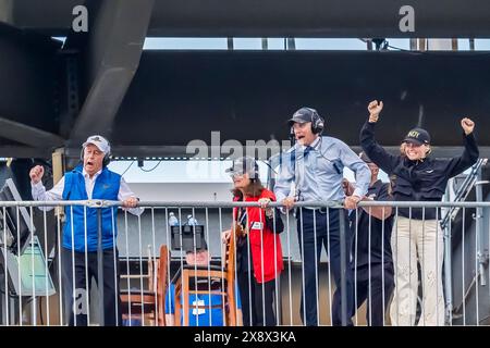 Speedway, in, USA. Mai 2024. Teambesitzer Roger Penske feiert, wie sein Team von JOSEF NEWGARDEN (2) aus Nashville, Tennessee, den 108. Lauf des Indianapolis 500 auf dem Indianapolis Motor Speedway in Speedway gewinnt. (Kreditbild: © Walter G. Arce Sr./ASP via ZUMA Press Wire) NUR REDAKTIONELLE VERWENDUNG! Nicht für kommerzielle ZWECKE! Stockfoto