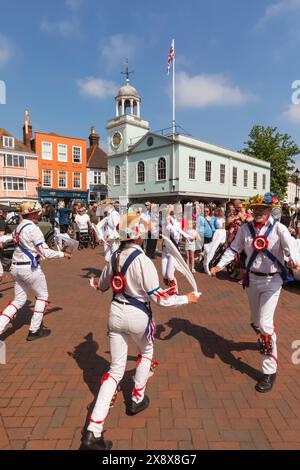 England, Kent, Faversham, Annual Festival of Transport, Gruppe von Morris-Tänzern Stockfoto