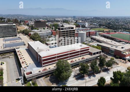 Eine allgemeine Gesamtansicht des Simpson Tower und der Salazar Hall auf dem Campus von Cal State LA, Montag, 27. Mai 2024, in Los Angeles. Stockfoto