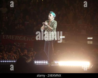 Met Life Stadium, East Rutherford, NJ 07073. Mai 2024. Zum Vergnügen eines schwankenden Fansees brachten die Rock and Roll Legends Mick Jagger, Keith Richards, Ronnie Wood, Darryl Jones und Steve Jordan die Rolling Stones Hackney Diamonds Tour ins LIFE Stadium außerhalb von Manhattan. ©Julia Mineeva/EGBN TV News/Alamy Live News Stockfoto