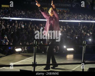 Met Life Stadium, East Rutherford, NJ 07073. Mai 2024. Zum Vergnügen eines schwankenden Fansees brachten die Rock and Roll Legends Mick Jagger, Keith Richards, Ronnie Wood, Darryl Jones und Steve Jordan die Rolling Stones Hackney Diamonds Tour ins LIFE Stadium außerhalb von Manhattan. ©Julia Mineeva/EGBN TV News/Alamy Live News Stockfoto