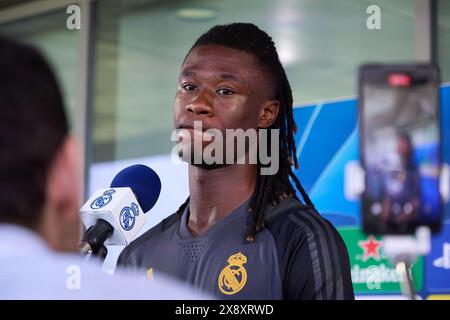 Madrid, Spanien. Mai 2024. Eduardo Camavinga von Real Madrid CF spricht während des Open-Media-Tages vor dem UEFA Champions League-Finale gegen Borussia Dortmund auf dem Trainingsgelände von Real Madrid vor der Presse. Quelle: SOPA Images Limited/Alamy Live News Stockfoto