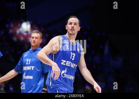 Sankt Petersburg, Russland. Mai 2024. Thomas Heurtel (13) von Zenit in Aktion während des VTB United League Basketballspiels, dem zweiten Spiel der Serie um den dritten Platz der VTB United League, zwischen Zenit St. Petersburg und Lokomotiv Kuban Krasnodar im Yubileyny Sports Complex. Endpunktzahl: Zenit 99:96 Lokomotiv Kuban. Die Partitur der Serie: Zenit 2:0 Lokomotiv Kuban. Quelle: SOPA Images Limited/Alamy Live News Stockfoto