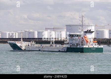 Le Havre, Frankreich - 8. August 2021: Green Hopper Dredger STELLAMARIS, der Hafen von Le Havre ankommt. Stockfoto