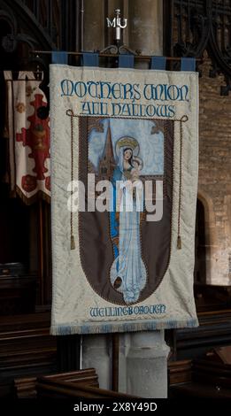 Mothers Union Banner, All Hallows Church, Wellingborough, Northamptonshire, England, UK Stockfoto