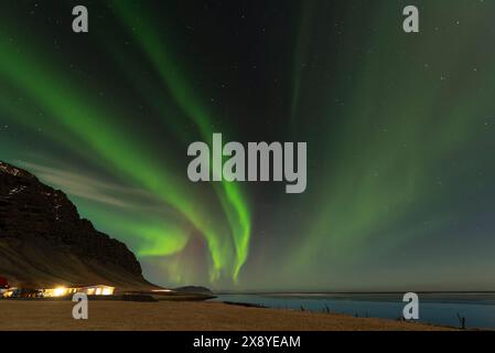 Island, East Iceland, Hali Country Hotel & Restaurant, aurora Borealis Stockfoto