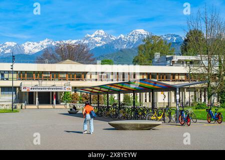 Frankreich, Isere, Saint Martin d'Hères, Grenoble Alpes University, Saint Martin d'Hères Campus, Stendhal Gebäude Stockfoto