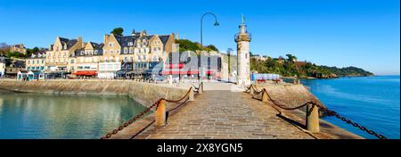 Frankreich, Ille et Vilaine, Cote d'Emeraude (Smaragdküste), Cancale, die Unterstadt, die Küste und der Hafen von La Houle Stockfoto