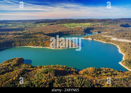 Frankreich, Jura, See Vouglans (Luftaufnahme) Stockfoto