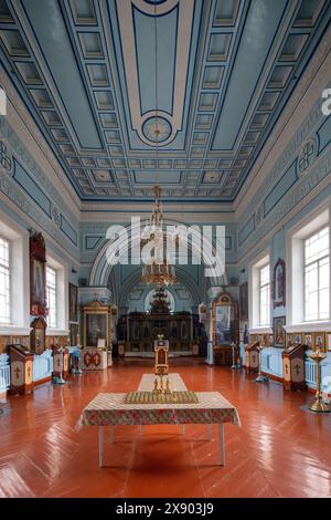 Im Inneren der Russisch-orthodoxen Kirche St. Alexander Newski, Aschgabat, Turkmenistan Stockfoto