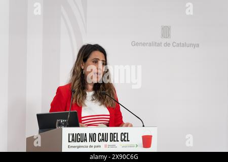 Die Sprecherin der katalanischen Regierung hält eine Pressekonferenz ab, um zu erklären, dass beschlossen wurde, die Dürrebeschränkungen in der Region Girona zu verringern, die einzige, die aufgrund der Dürre in Katalonien noch im Ausnahmezustand war. La portavoz del gobierno Catalán comparece en rueda de prensa para explizar que se ha decidido reducir las stricciones por la sequ&#xed;a en la Zona de Girona, la &#xfa;nica que segu&#xed;a en emergencia por sequ&#xed;a en Catalu&#xf1;a.. IN DER PIC:patricia Plaja News Politics -Barcelona, Spanien dienstag, 28. Mai 2024 (Foto: Eric Renom/LaPresse) Stockfoto