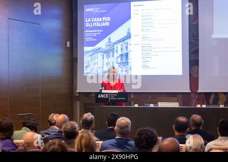 Mailand, Italien. Mai 2024. Claudi Terzi all'Incontro 'La casa degli italiani' organizzato da Assimpredil ance in Via San Maurilio 21 - Cronaca - Milano, Italia - Martedì, 28 Maggio 2024 (Foto Stefano Porta/LaPresse) Treffen 'die Heimat der Italiener' organisiert von Assimpredil ance in der Via San Maurilio 21 - Dienstag, 28. Mai 2024 (Foto Stefano Porta/LaPresse) Credit: LaPresse/Alamy Live News Stockfoto