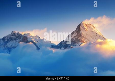 Sonnenaufgang über Fischschwanz oder Machapuchare Mountain View vom Poon Hill View Point Nepal Stockfoto