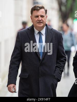 28. Mai 2024, London, England, Vereinigtes Königreich: Work and Pensions Secretary MEL STRIDE wird während einer morgendlichen Medienrunde vor den Studios von Westminster gesehen. (Kreditbild: © Thomas Krych/ZUMA Press Wire) NUR REDAKTIONELLE VERWENDUNG! Nicht für kommerzielle ZWECKE! Stockfoto