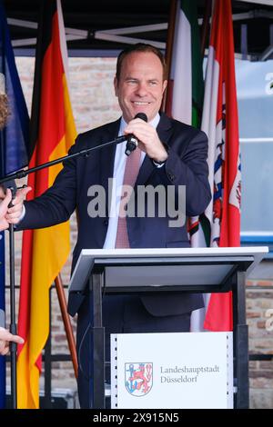Düsseldorf 23.05.2024 75 Jahre Grundgesetz Oberbürgermeister ob Dr. Stephan Keller CDU *** Düsseldorf 23 05 2024 75 Jahre Grundgesetz Oberbürgermeister Dr. Stephan Keller CDU Stockfoto