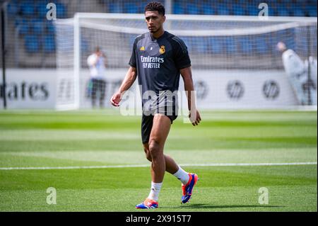 Valdebebas, Madrid, Spanien. Mai 2024. Jude Bellingham von Real Madrid wurde während des Trainings während des Real Madrid Open Media Day vor dem Finale der UEFA Champions League gegen Borussia Dortmund in Ciudad Real Madrid am 27. Mai 2024 in Valdebebas, Spanien, gesehen. (Kreditbild: © Alberto Gardin/ZUMA Press Wire) NUR REDAKTIONELLE VERWENDUNG! Nicht für kommerzielle ZWECKE! Stockfoto