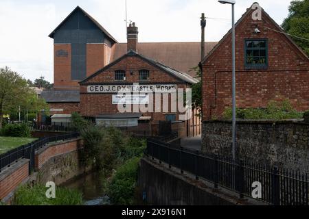 Wellingborough Museum und Swanspool Brook, Wellingborough, Northamptonshire, England, Großbritannien Stockfoto