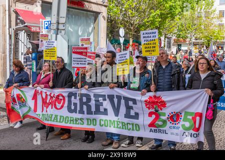 Porto, Portugal: 1. Mai 2024: Feier und Protest zum 1. Mai in Portugal, Tag der Arbeit, in Porto, Portugal Stockfoto