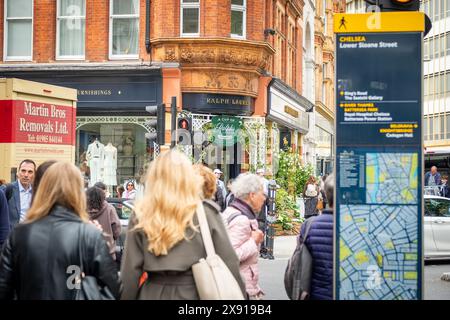 LONDON, 23. MAI 2024: Ralph Lauren auf dem Sloane Square während der Chelsea Flower Show Stockfoto