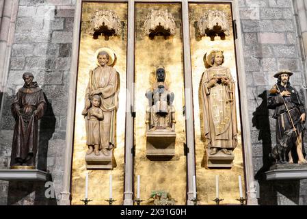 Basilika Santa Maria del Pi in Barcelona, Katalonien, Spanien, Architektur im katalanischen gotischen Stil aus dem 14. Jahrhundert, Europa, Relief mit Stockfoto