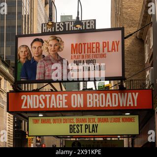 Mother Play in Five Evictions ist ein Theaterstück im Hayes Theater am Broadway in Manhattan NYC Stockfoto