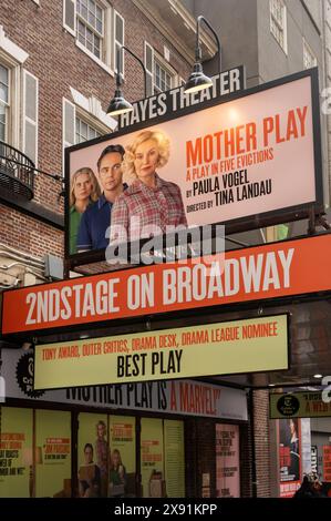 Mother Play in Five Evictions ist ein Theaterstück im Hayes Theater am Broadway in Manhattan NYC Stockfoto