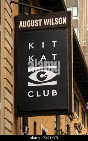 Kabarett im Kit Kat Club im August Wilson Theaterschild im Broadway Theaterviertel in Manhattan NYC Stockfoto