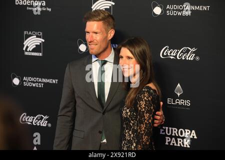 Nicolas Mack und Ann-Katrin Mack bei der Verleihung des 24. Radio Regenbogen Award 2024 in der Europa-Park Arena. Rost, 19.04.2024 Stockfoto