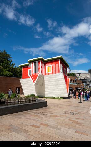 Upside Down House in Liverpool ONE Stockfoto