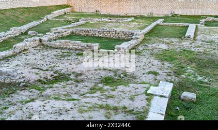 Ruinen eines alten römischen Hauses in der Stadt Nin in Kroatien Stockfoto