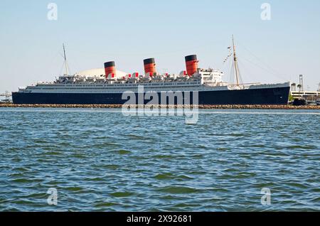 Das ikonische Schwesterschiff Queen Mary Liner zur QE2 hat in Long Beach, Los Angeles, USA, angedockt Stockfoto