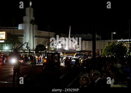 In Tausenden von Erdumläufen reiste das Space Shuttle Endeavour mehr als 123 Millionen Meilen, die letzte Mission war in Los Angeles von Los Angeles Ai Stockfoto