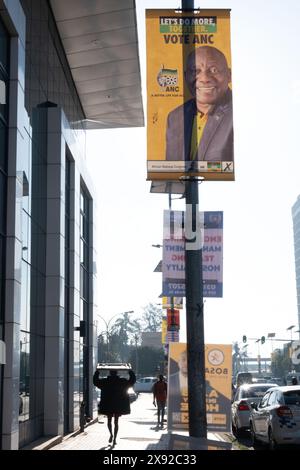 Stadtzentrum, Pietermaritzburg, KwaZulu-Natal, Südafrika, 20240527. FOTO: David A. Larsen. Wahlplakate im Vorfeld der Südafrikanischen Parlamentswahlen 2024. Die Wahlen von 2024 sind die bedeutendste seit der ersten freien und fairen demokratischen Wahl im Jahr 1994, da es sich als das erste Mal erweisen könnte, dass der Afrikanische Nationalkongress weniger als 50 % Mehrheit erreicht. Stockfoto