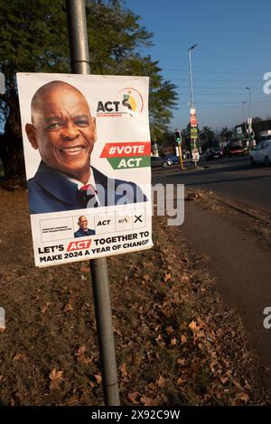 Woodburn, Pietermaritzburg, KwaZulu-Natal, Südafrika, 20240527. FOTO: David A. Larsen. Wahlplakate im Vorfeld der Südafrikanischen Parlamentswahlen 2024. Die Wahlen von 2024 sind die bedeutendste seit der ersten freien und fairen demokratischen Wahl im Jahr 1994, da es sich als das erste Mal erweisen könnte, dass der Afrikanische Nationalkongress weniger als 50 % Mehrheit erreicht. Stockfoto