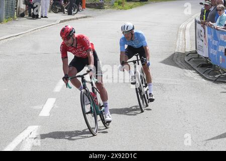 OWSIAN Łukasz von ARKEA-B&B HOTELS und COUANON Jonathan von Nizza Métropole Côte d'Azur während der Boucles de la Mayenne 2024, Stage 3, Le Ham - Villaines-la-Juhel, UCI Pro Series Radrennen am 25. Mai 2024 in Villaines-la-Juhel, Frankreich - Foto Laurent Lairys / DPPI Stockfoto