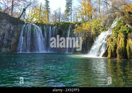 Wasserfall der oberen Seen im Nationalpark Plitvicer Seen Stockfoto