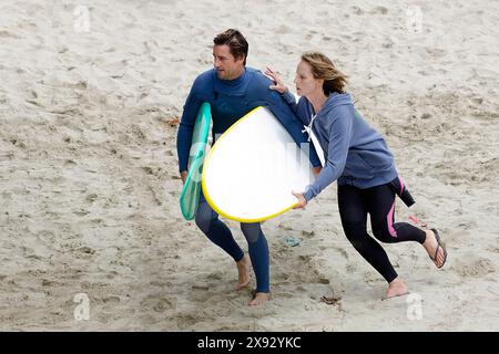 Exkl.    Helen Hunt und Luke Wilson wurden am Venice Beach während der Fahrt in Venedig, Kalifornien, gesehen. Stockfoto