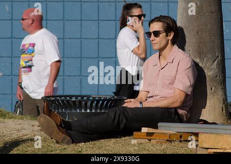 Jake Gyllenhaal wurde auf dem Bürgersteig von Venedig während des Sets von Nightcrawler gesehen Stockfoto