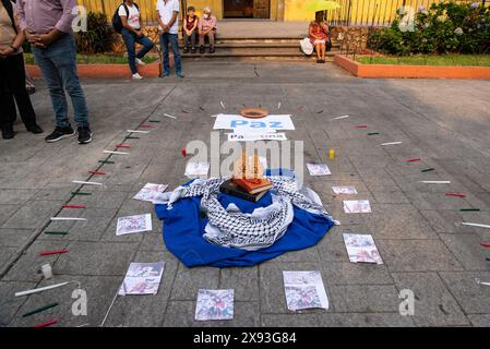 Guatemala-Stadt, Guatemala-Stadt, Guatemala. Mai 2024. Der interreligiöse Sektor Sentinels steht solidarisch mit dem palästinensischen Volk und schließt sich einer Geste des Gebets für Frieden und Waffenstillstand an. Kriege in der Welt verursachen Schmerz und Tod und verstoßen gegen die Botschaft des Friedens, implizit in Spiritualitäten. (Kreditbild: © Fernando Chuy/ZUMA Press Wire) NUR REDAKTIONELLE VERWENDUNG! Nicht für kommerzielle ZWECKE! Stockfoto