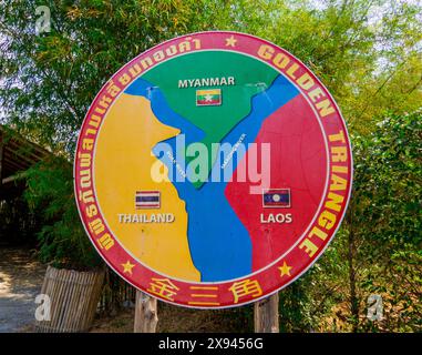 Pattaya, Thailand - 6. Januar 2020: Karte des sogenannten Goldenen Dreiecks, wo die Grenzen von Thailand, Laos und Myanmar aufeinander treffen. Stockfoto