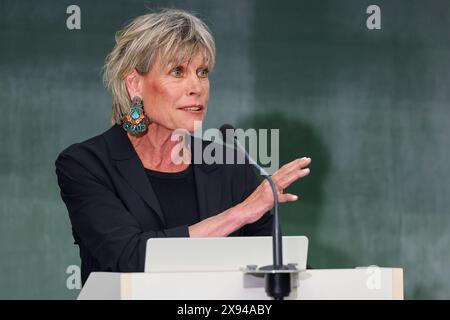 Johannes Gutenberg-Stiftungsprofessur Prof. Dr. Bettina schöne-Seifert mit einem Vortrag zum Thema Embryonenforschung - Deutschland als Trittbrettfahrer ethische Fragen in der modernen Medizin. 28.05.24 *** Johannes Gutenberg stiftete Prof Dr. Bettina schöne Seifert mit einem Vortrag über Embryoforschung Deutschland als Freireiter ethische Fragen in der modernen Medizin 28 05 24 Stockfoto