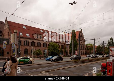 NÜRNBERG, DEUTSCHLAND - 17. MAI 2024: Auf der Straße in der Nürnberger Altstadt Stockfoto