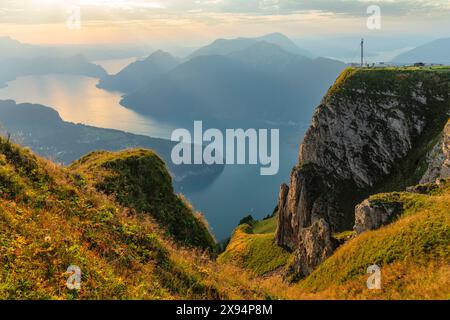 Blick vom Fronalpstock auf den Vierwaldstättersee, Morschach, Kanton Schwyz, Schweiz, Europa Stockfoto