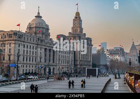 Der Bund, Ufergegend, Zentral-Shanghai bei Sonnenuntergang, Shanghai, China, Asien Stockfoto