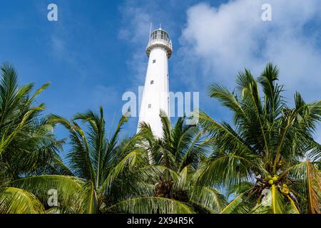 Old Indie Lighthouse, Lengkuas Island, Belitung Island vor der Küste von Sumatra, Indonesien, Südostasien, Asien Stockfoto