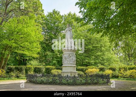 Denkmal für Königin Louise von Preußen, Luiseninsel, großer Tiergarten, Tiergarten, Mitte, Berlin, Denkmal Königin Luise von Preußen, Luisenins Stockfoto