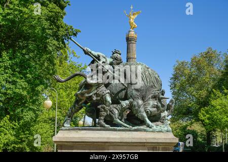 „Skulptur“ „Altgermanische Bisonjagd“, Fasanerieallee, Tiergarten, Mitte, Berlin, Deutschland, Skulptur „Altgermanische Wisentjagd“, Fasanerieallee, Ti Stockfoto