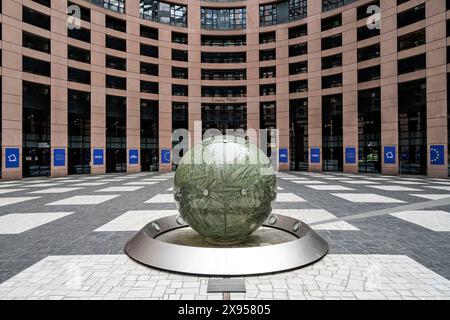 Innenhof, Europäisches Parlament, 1 Alle. Du Printemps, Straßburg, Unterrhein, Frankreich, Innenhof, Europäisches Parlament, 1 Alle. Du Printemps, Straßburg, D. Stockfoto