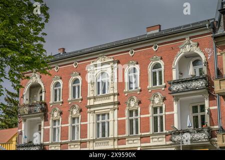 Altes Gebäude, Teltower Damm, Zehlendorf, Bezirk Steglitz-Zehlendorf, Berlin, Deutschland, Altbau, Teltower Damm, Zehlendorf, Bezirk Steglitz-Zehlendorf, Stockfoto